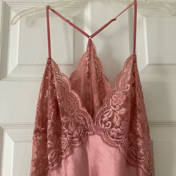 Nightgown - Picture 3 of 5